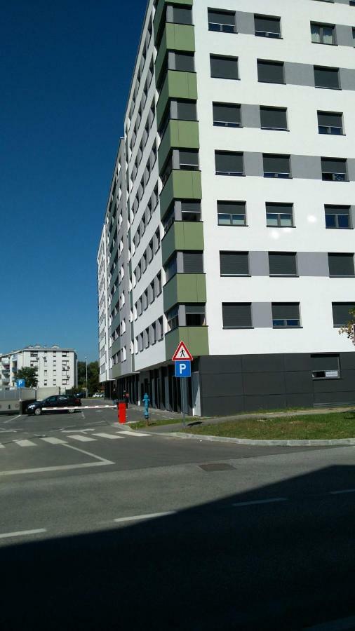 Apartman Nadja Arena Zagreb Exterior foto