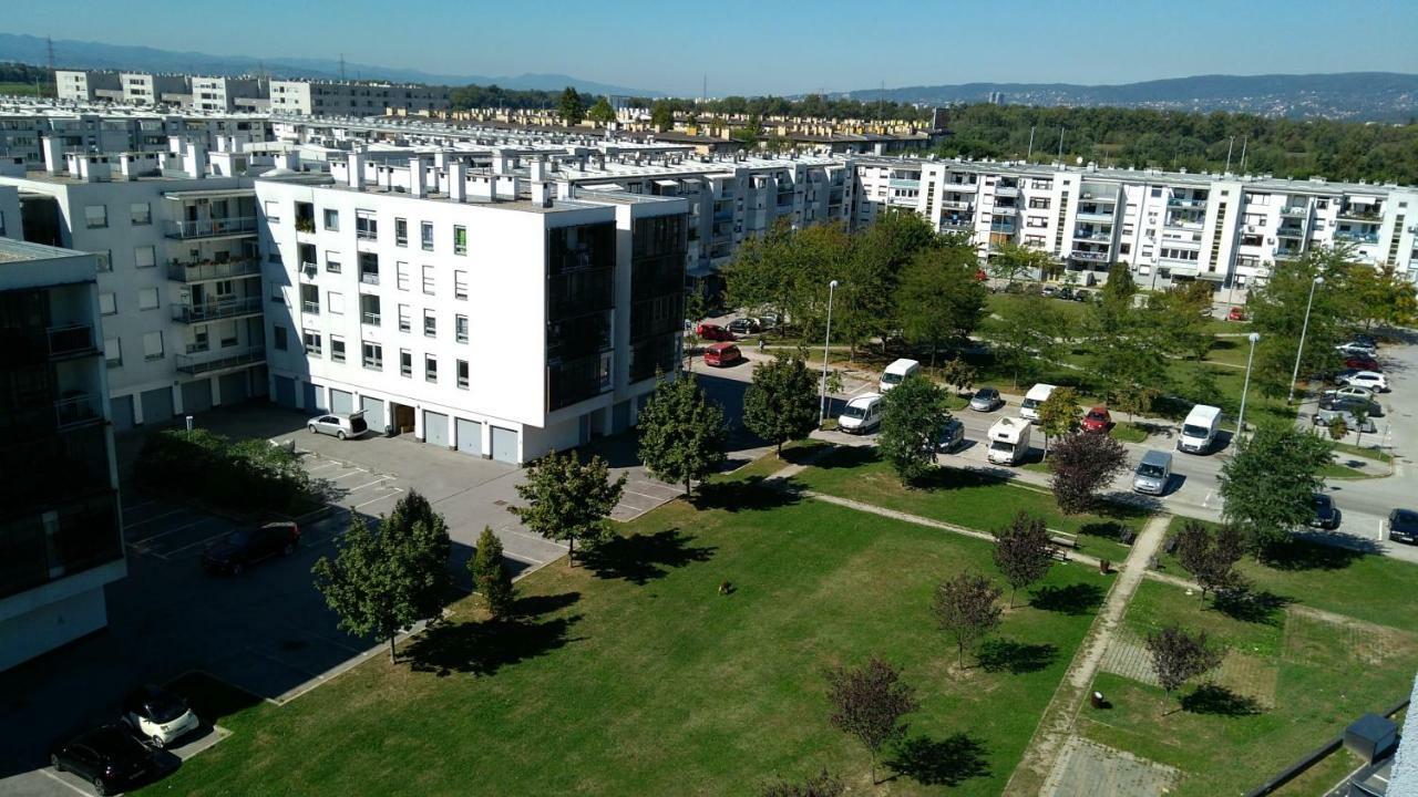 Apartman Nadja Arena Zagreb Exterior foto